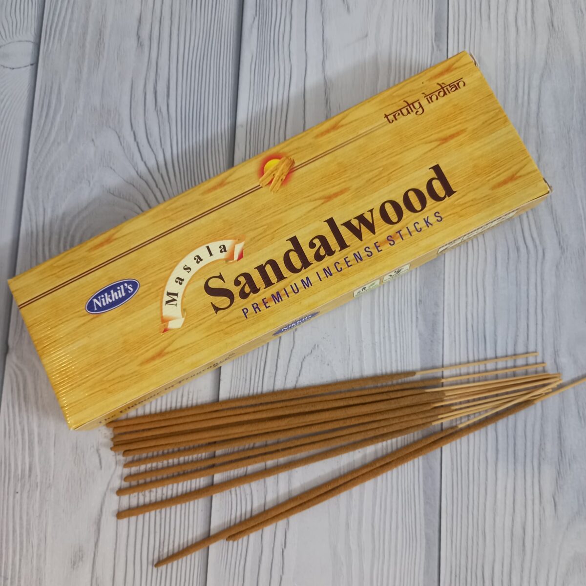 عود دست ساز طبیعی صندل وود sandal wood - Image 1